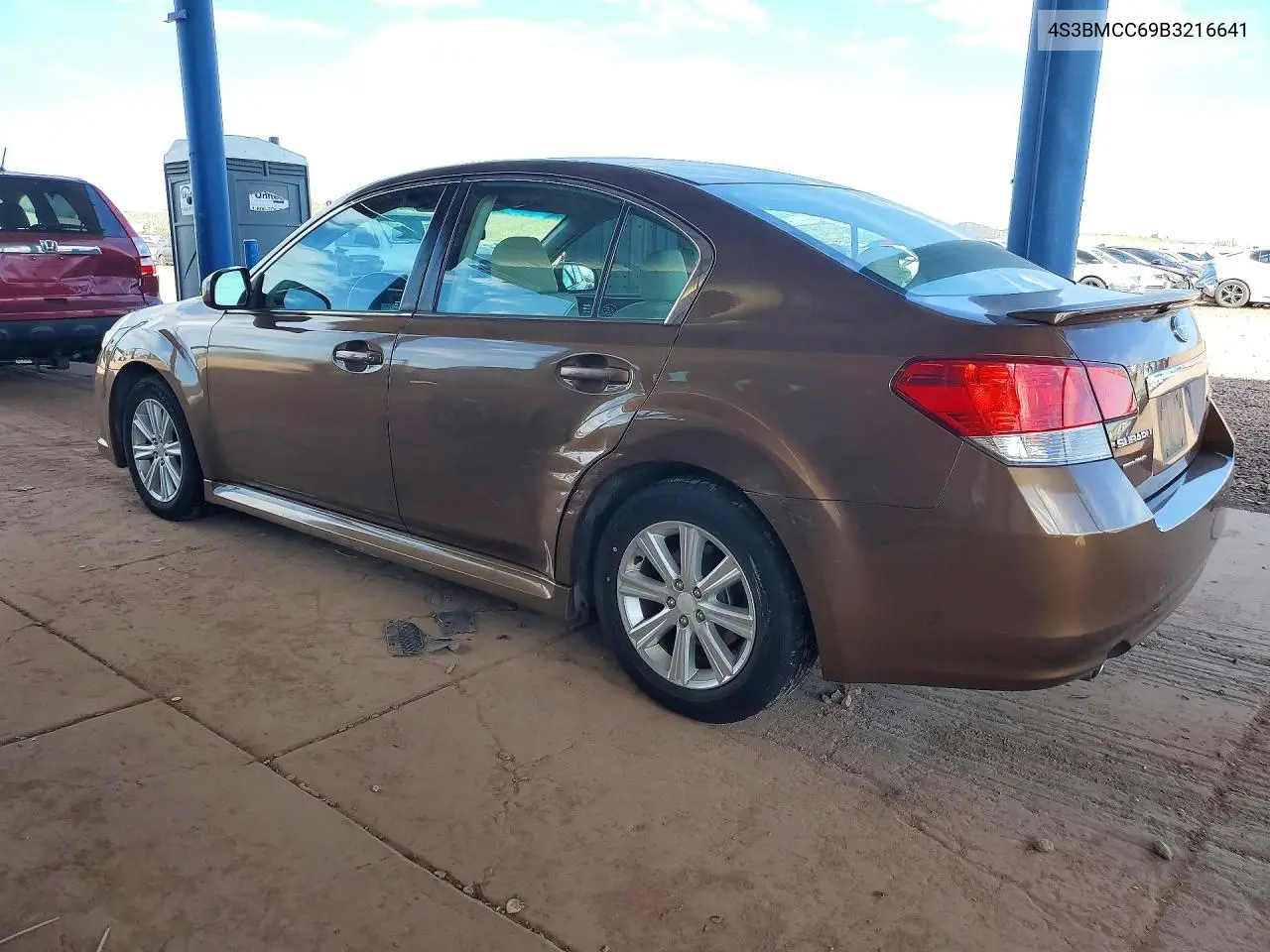 2011 SUBARU LEGACY VIN 4S3BMCC69B3216641 — фото 2