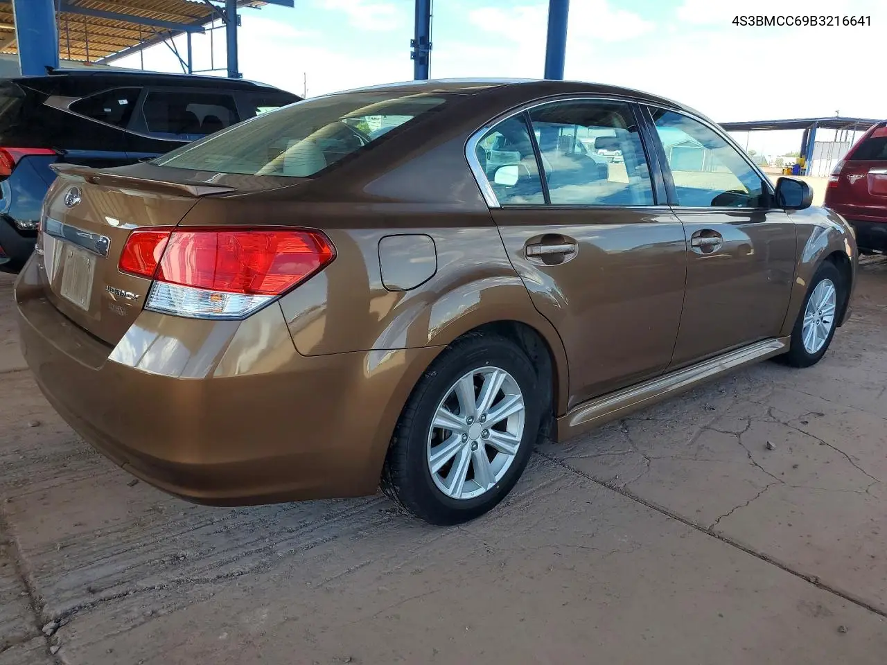 2011 SUBARU LEGACY VIN 4S3BMCC69B3216641 — фото 3