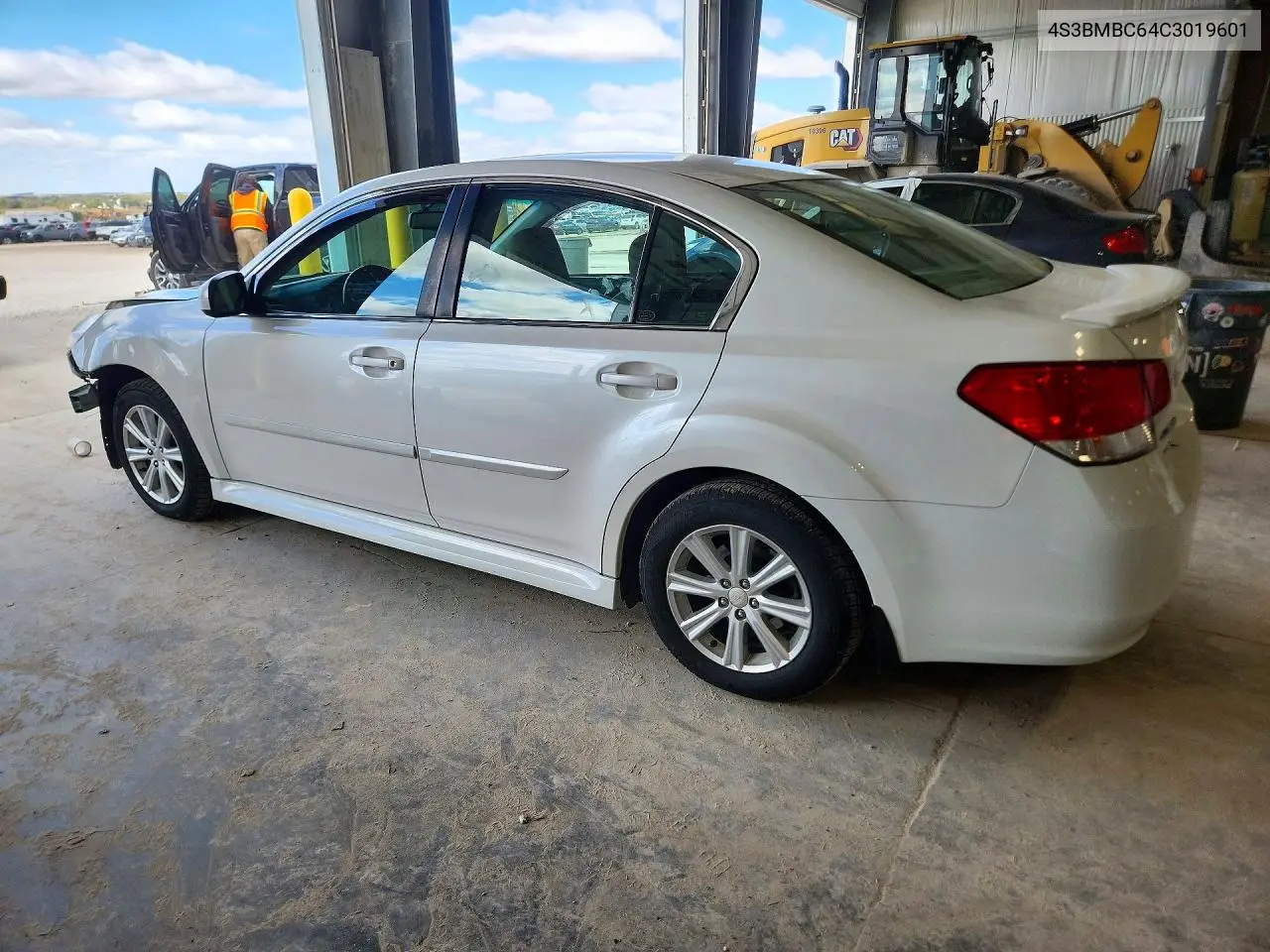2012 SUBARU LEGACY VIN 4S3BMBC64C3019601 — фото 2