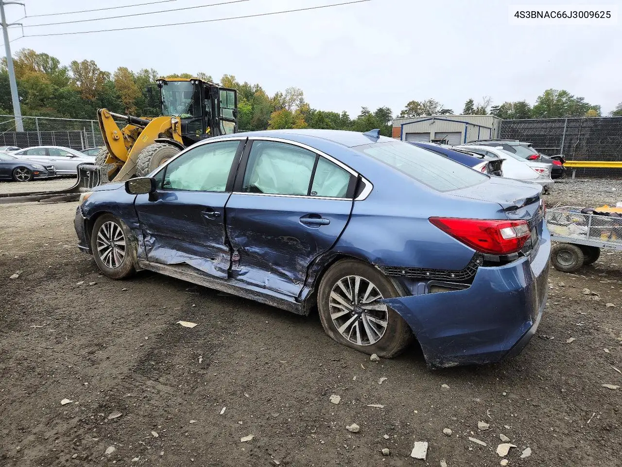 2018 SUBARU LEGACY VIN 4S3BNAC66J3009625 — фото 2
