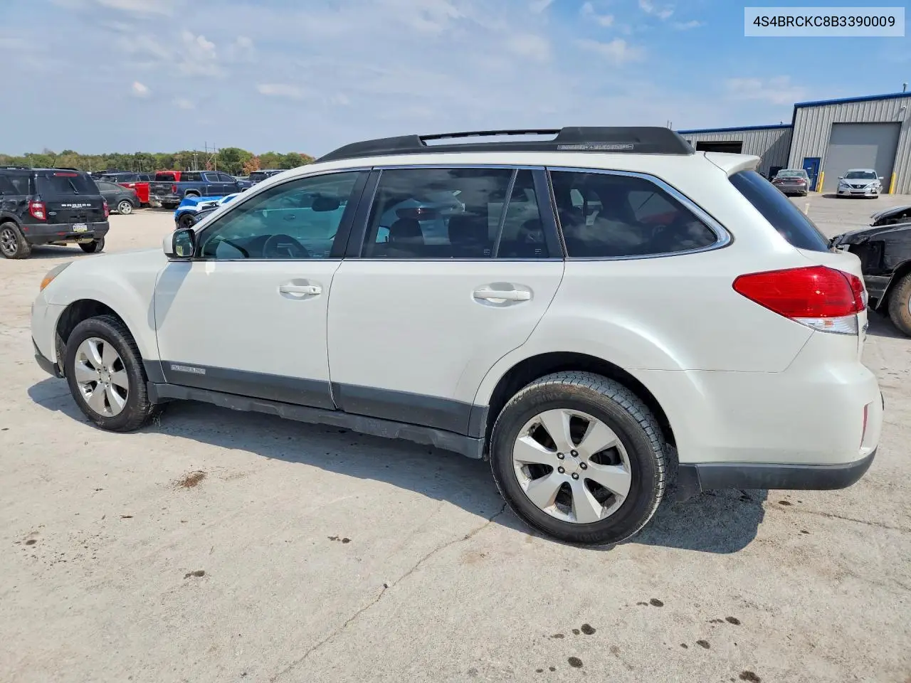 SUBARU OUTBACK 2011, VIN 4S4BRCKC8B3390009