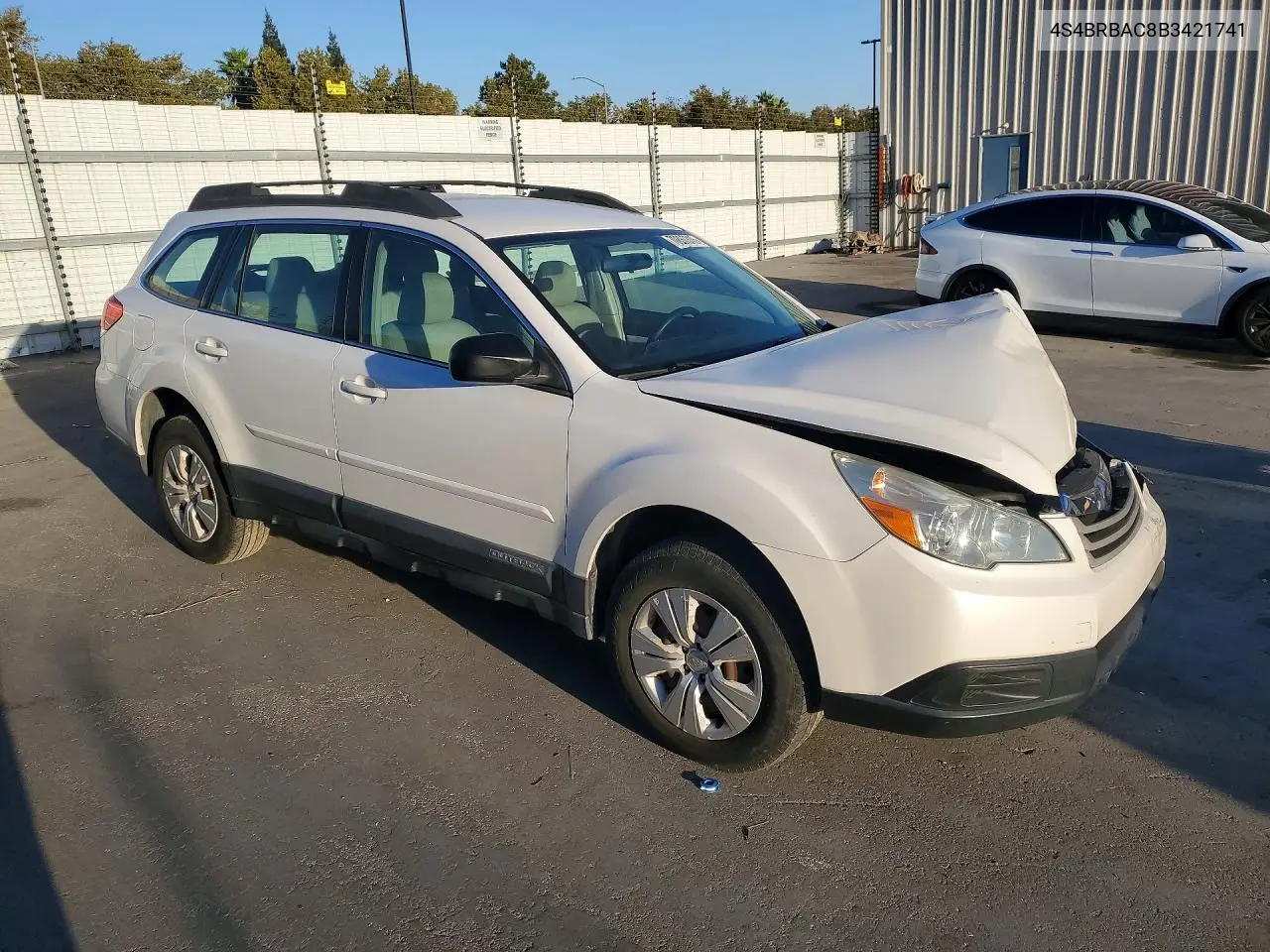 2011 SUBARU OUTBACK VIN 4S4BRBAC8B3421741 — фото 4