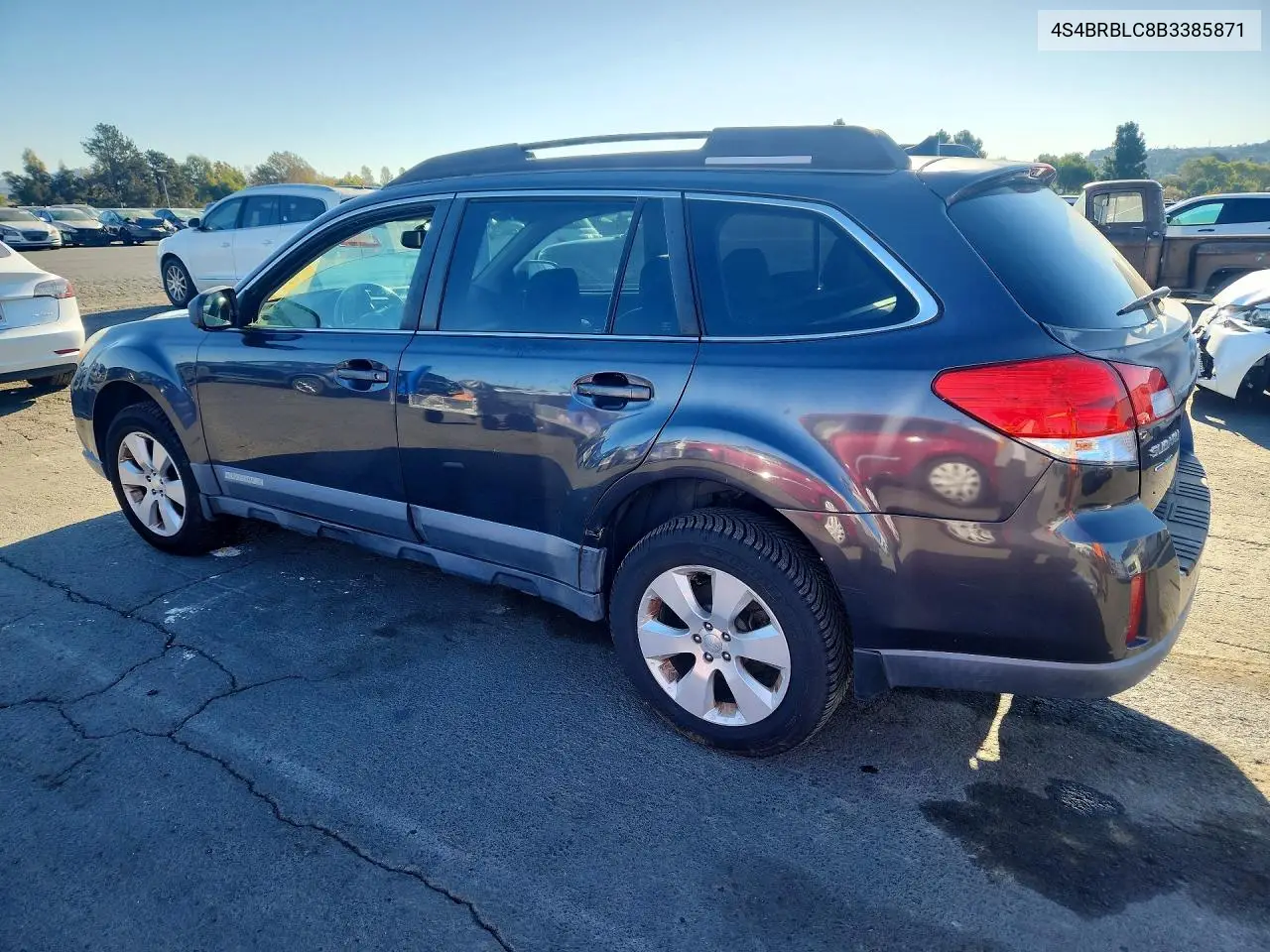 2011 SUBARU OUTBACK VIN 4S4BRBLC8B3385871 — фото 2