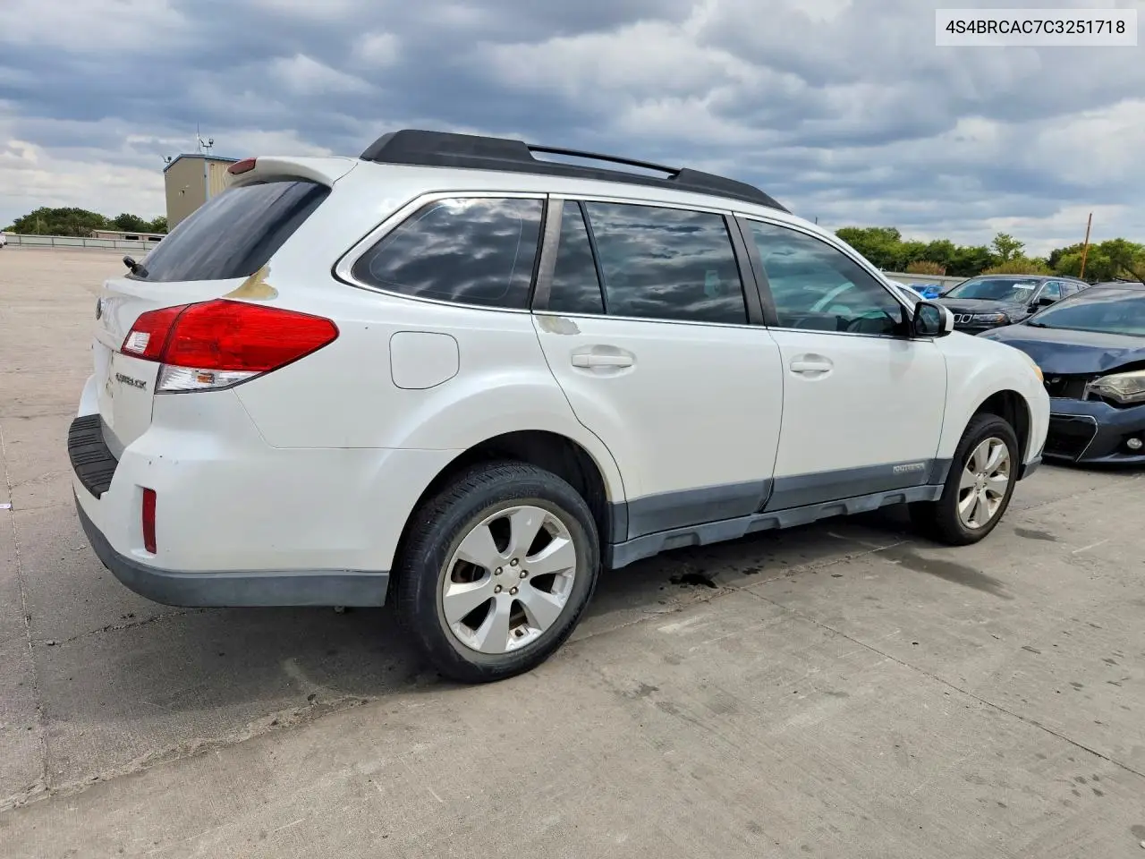 2012 SUBARU OUTBACK VIN 4S4BRCAC7C3251718 — фото 3