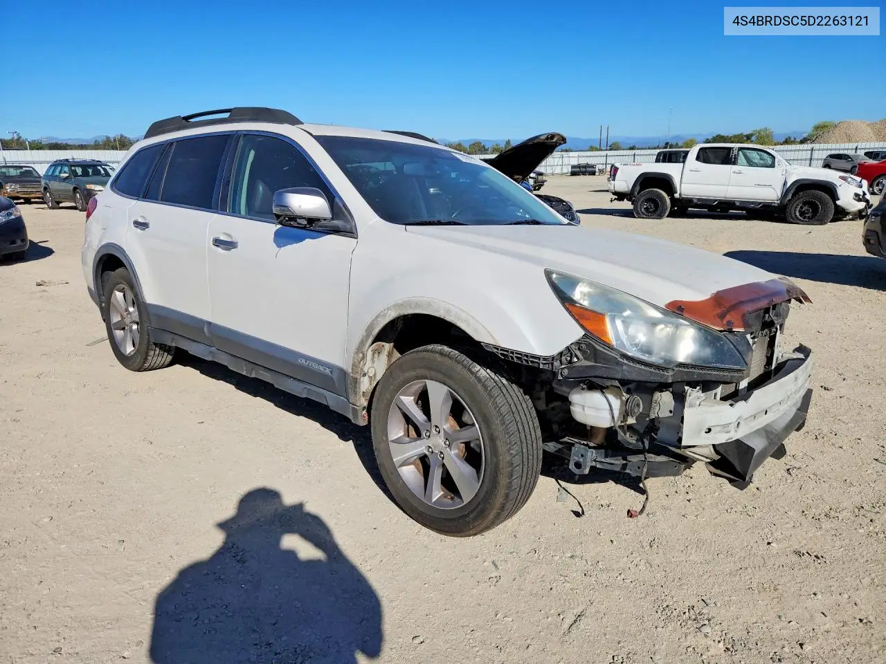 2013 SUBARU OUTBACK VIN 4S4BRDSC5D2263121 — фото 4
