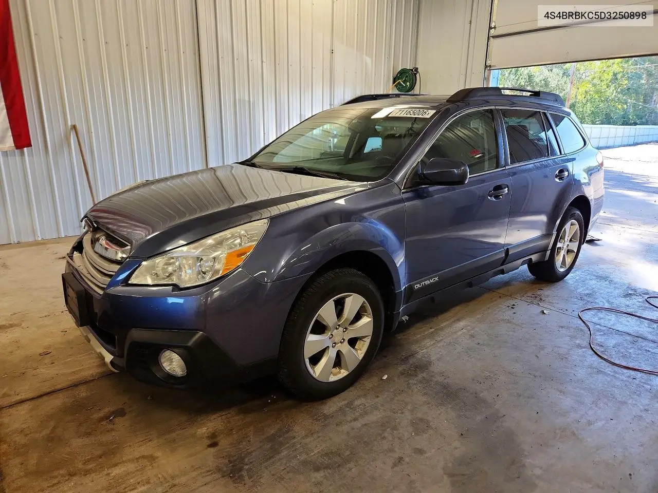 SUBARU OUTBACK 2013, VIN 4S4BRBKC5D3250898