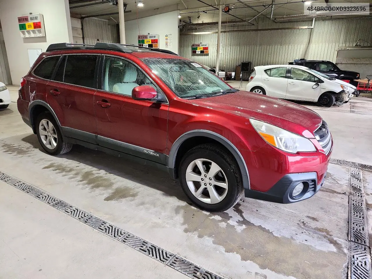 2013 SUBARU OUTBACK VIN 4S4BRCGCXD3323696 — фото 4
