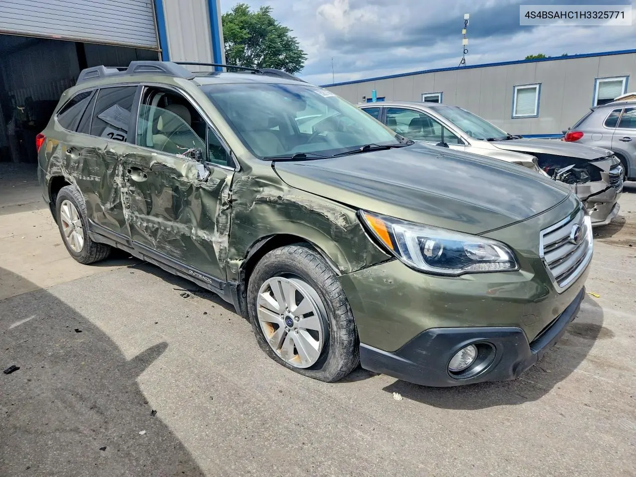 2017 SUBARU OUTBACK VIN 4S4BSAHC1H3325771 — фото 4