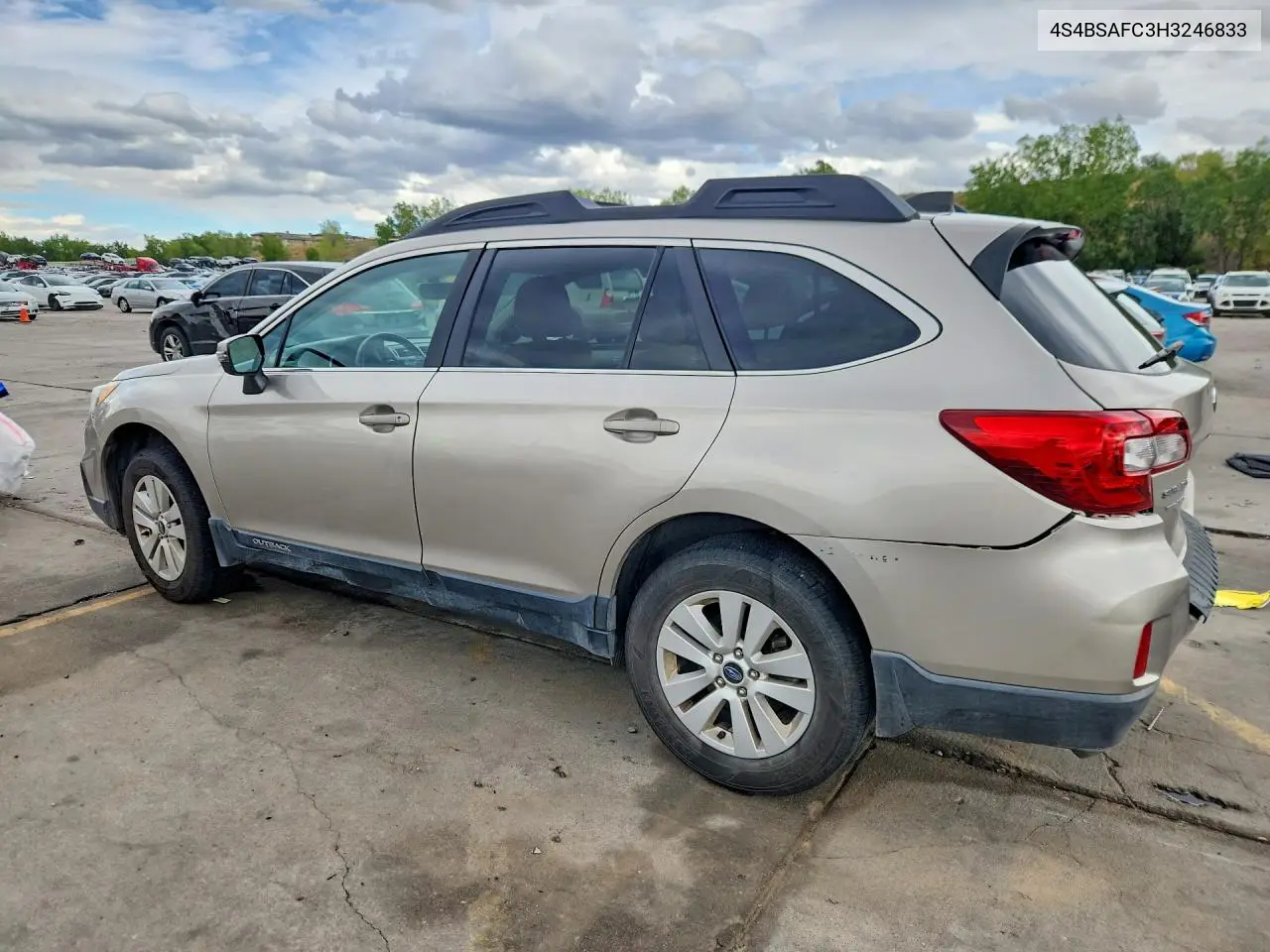 2017 SUBARU OUTBACK VIN 4S4BSAFC3H3246833 — фото 2