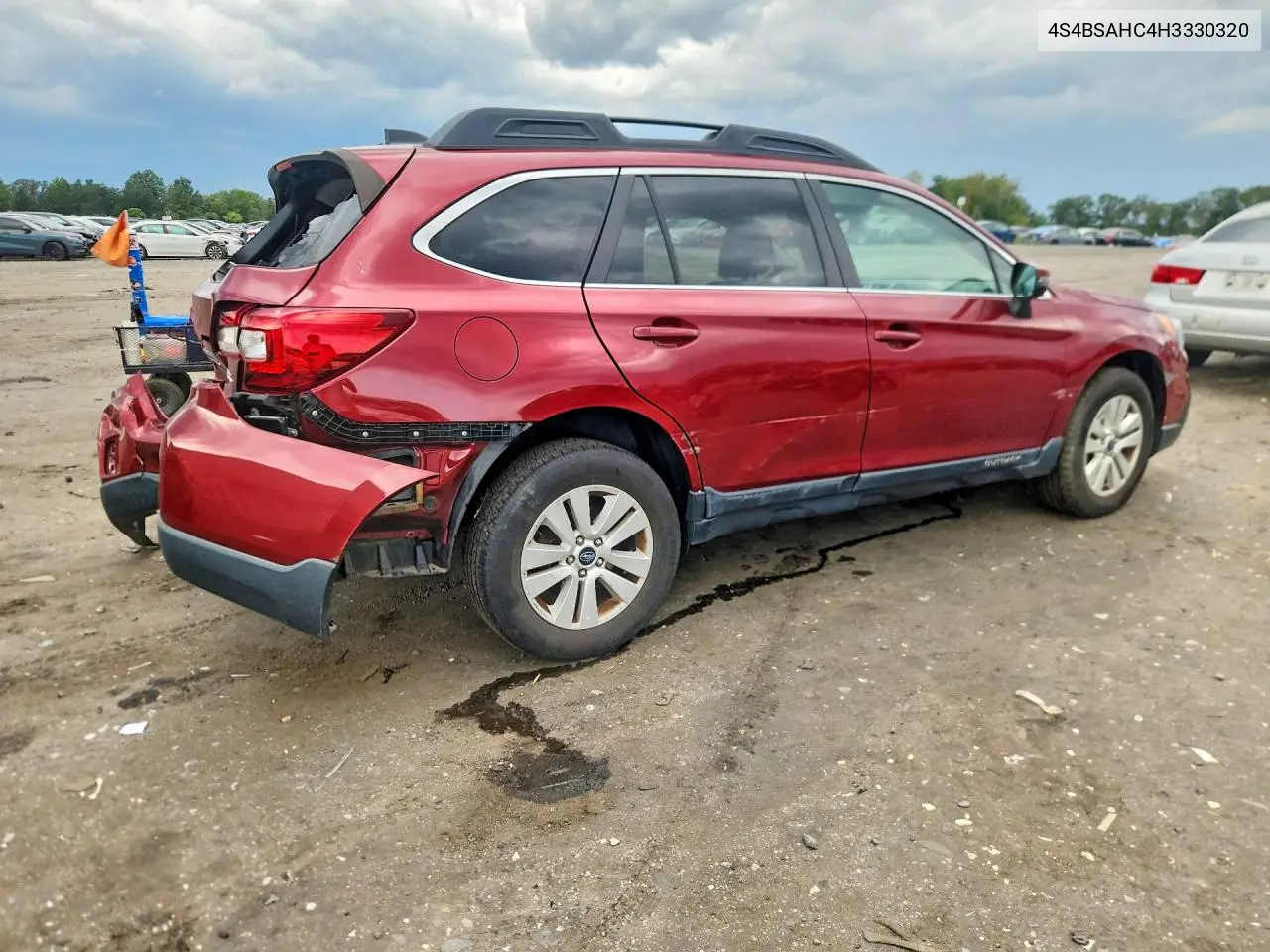 2017 SUBARU OUTBACK VIN 4S4BSAHC4H3330320 — фото 3
