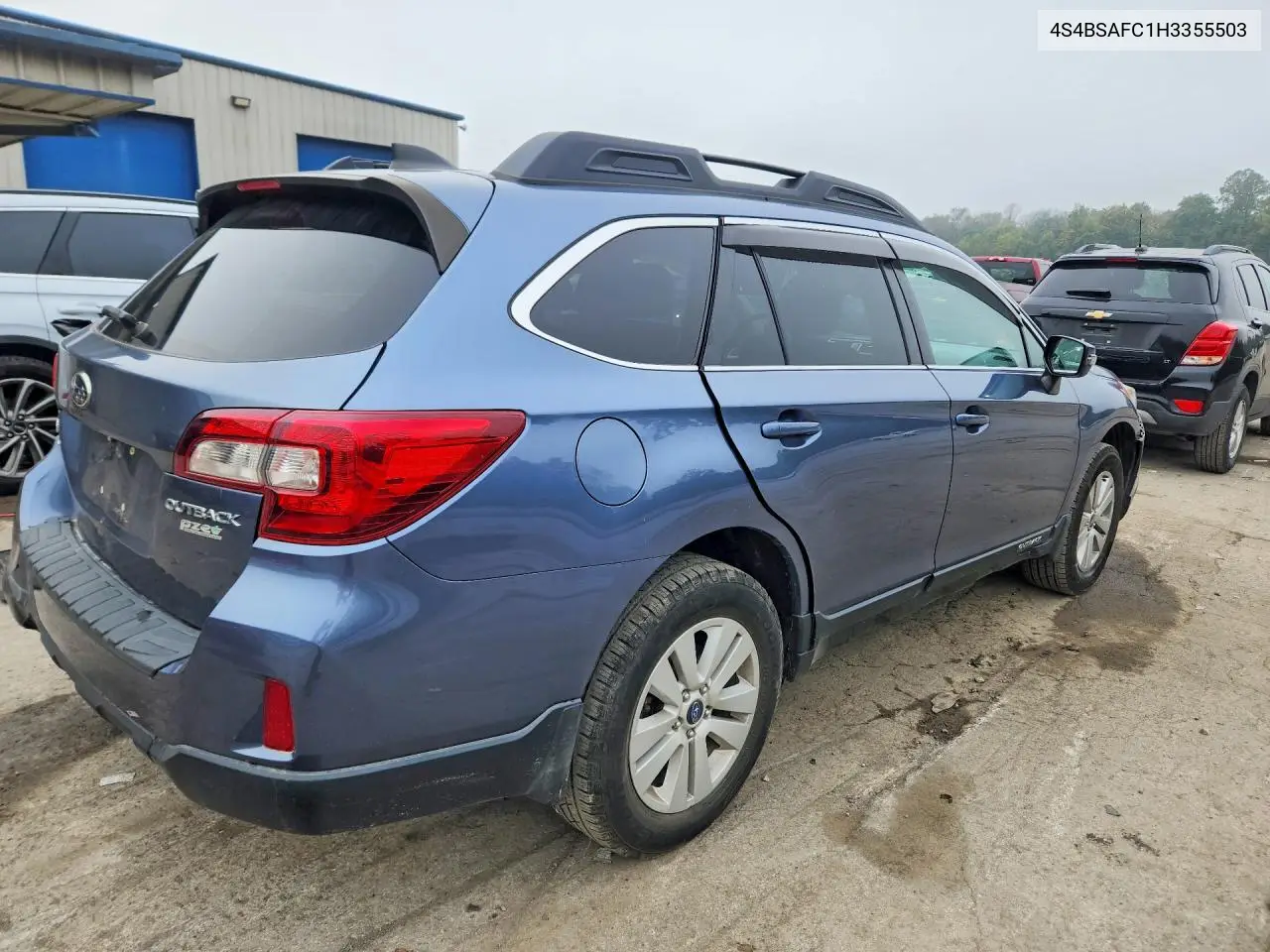 2017 SUBARU OUTBACK VIN 4S4BSAFC1H3355503 — фото 3