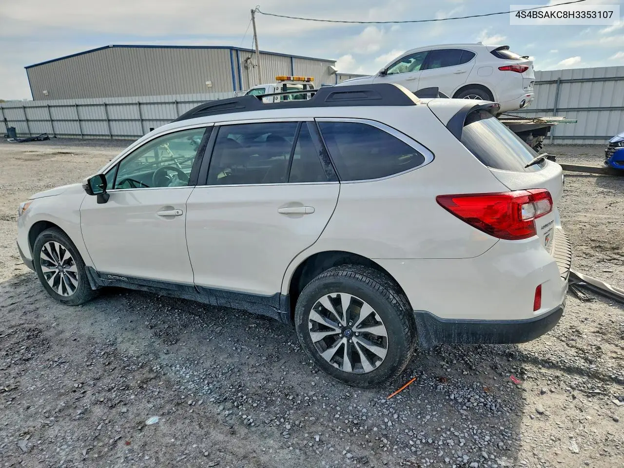 2017 SUBARU OUTBACK VIN 4S4BSAKC8H3353107 — фото 2