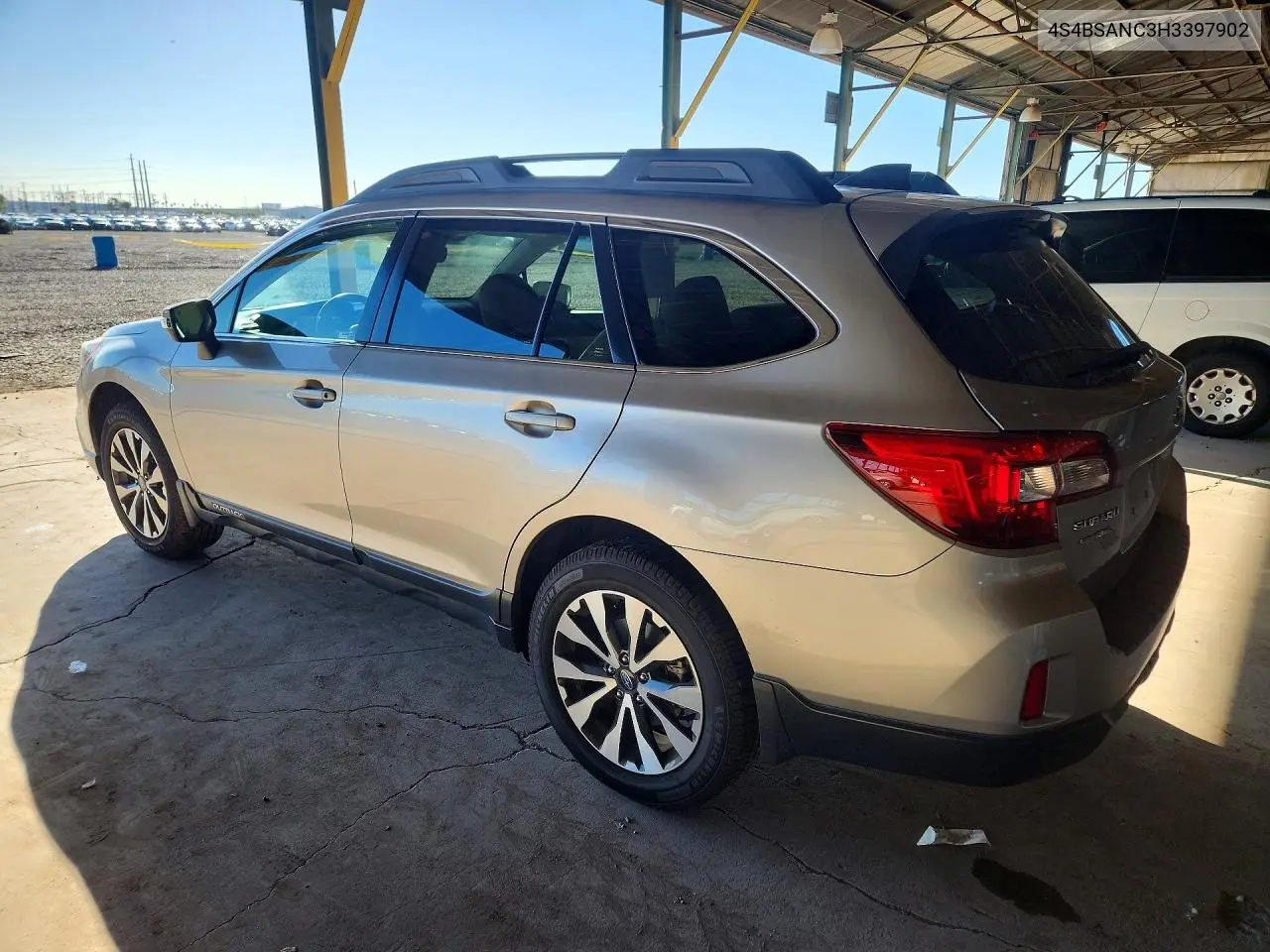 2017 SUBARU OUTBACK VIN 4S4BSANC3H3397902 — фото 2