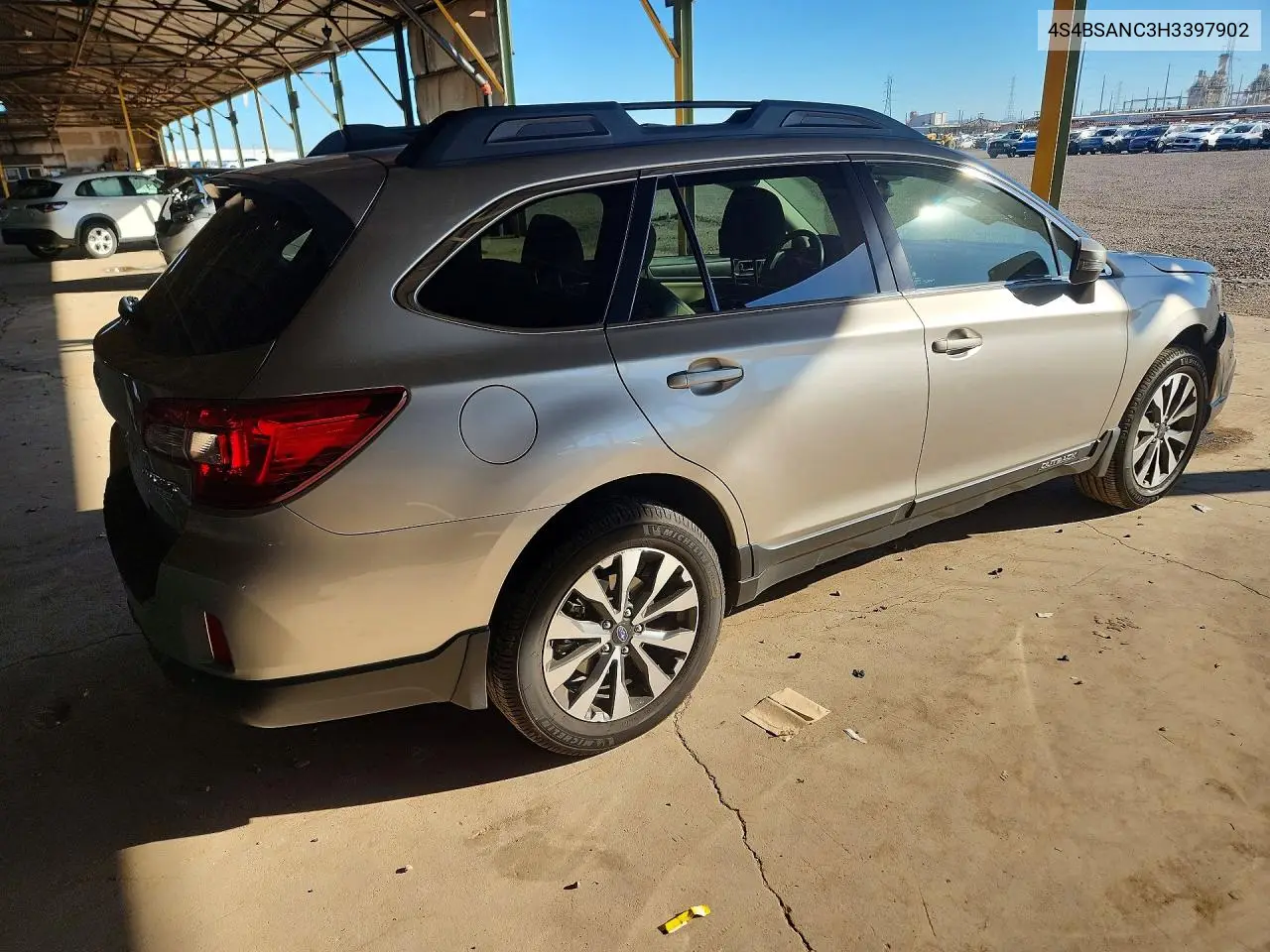 2017 SUBARU OUTBACK VIN 4S4BSANC3H3397902 — фото 3