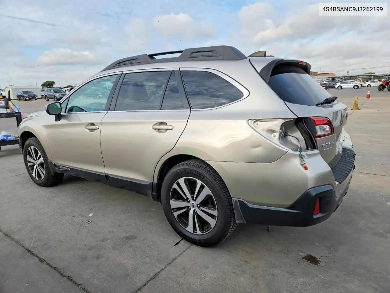2018 SUBARU OUTBACK VIN 4S4BSANC9J3262199 — фото 2