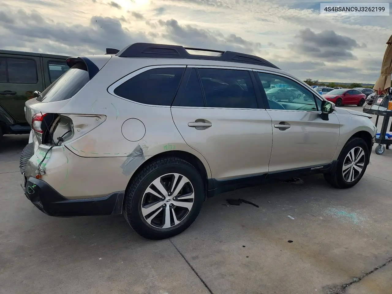2018 SUBARU OUTBACK VIN 4S4BSANC9J3262199 — фото 3