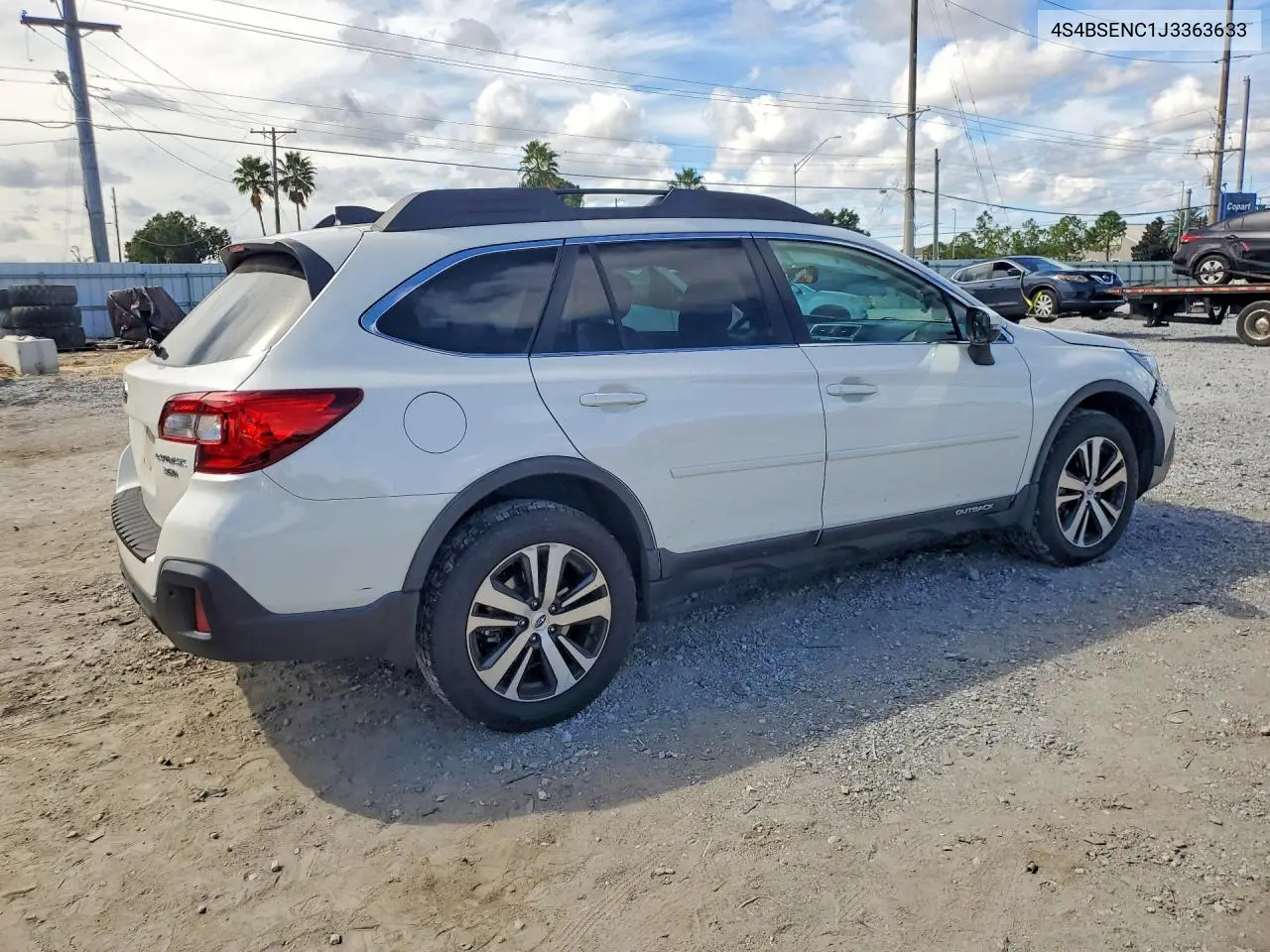 2018 SUBARU OUTBACK VIN 4S4BSENC1J3363633 — фото 3