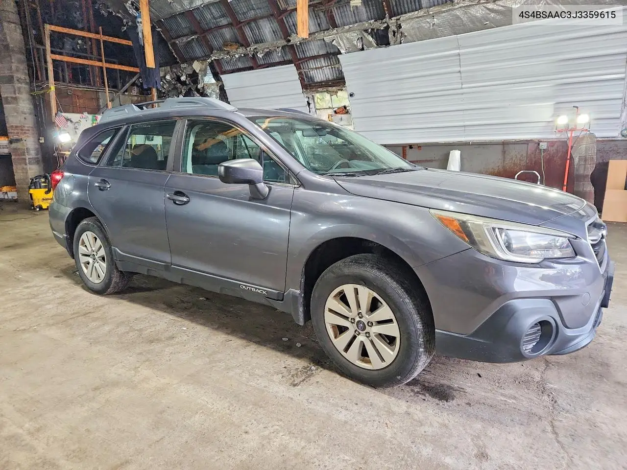 2018 SUBARU OUTBACK VIN 4S4BSAAC3J3359615 — фото 4