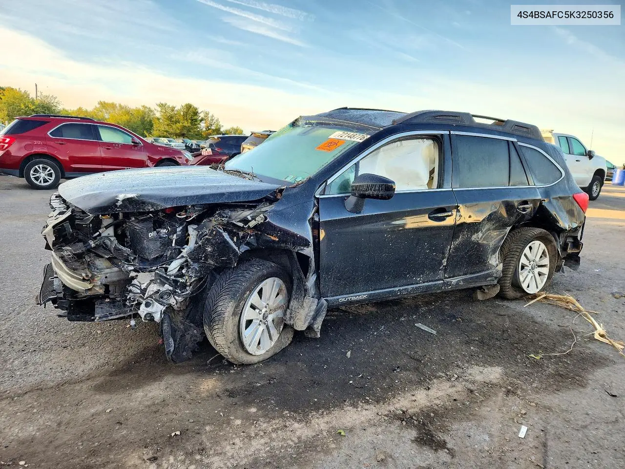 SUBARU OUTBACK 2019, VIN 4S4BSAFC5K3250356