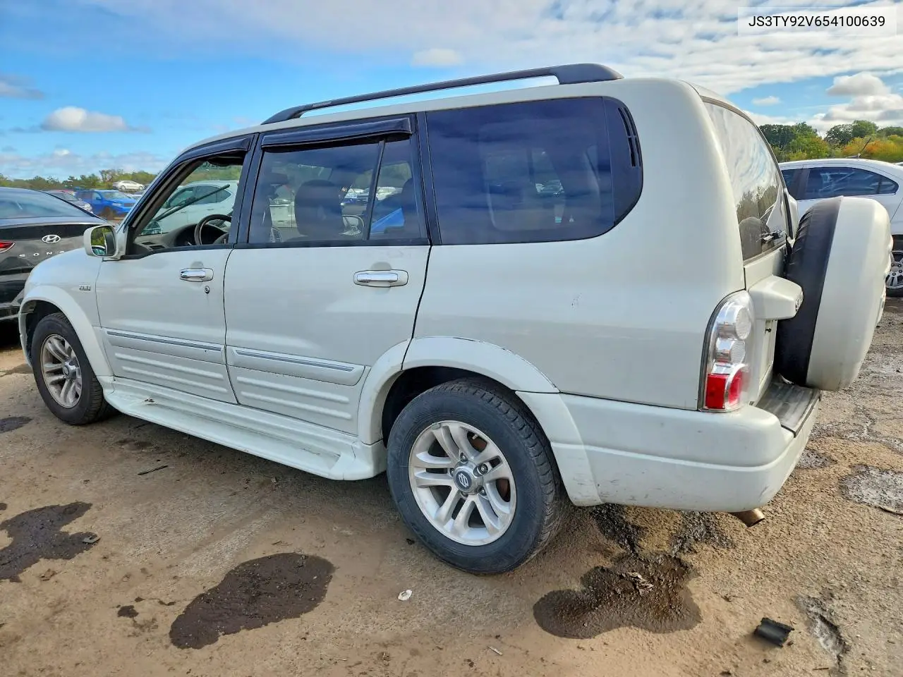 2005 SUZUKI XL7 VIN JS3TY92V654100639 — фото 2
