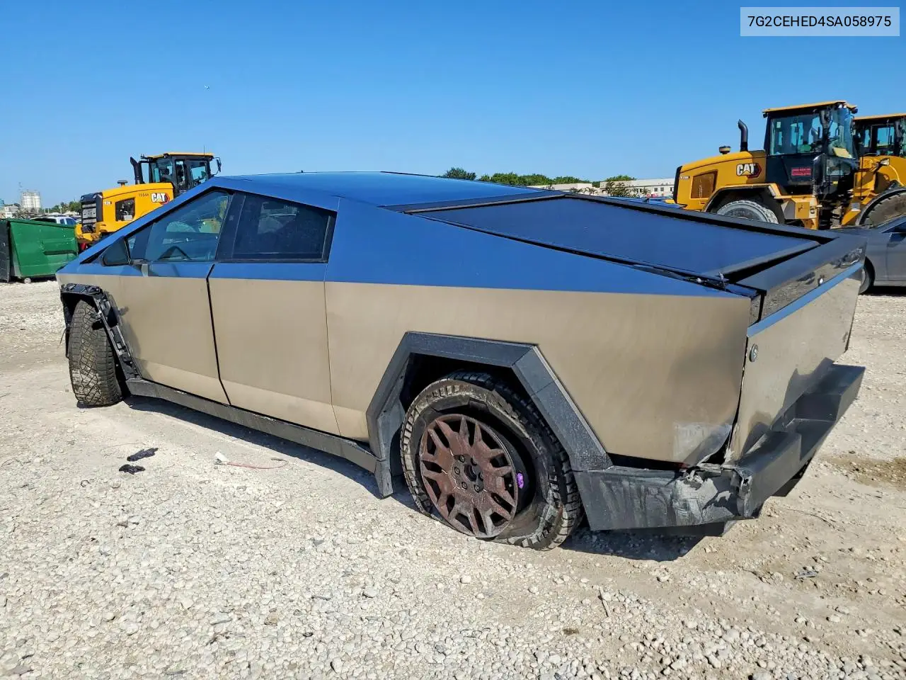 2025 TESLA CYBERTRUCK VIN 7G2CEHED4SA058975 — фото 2