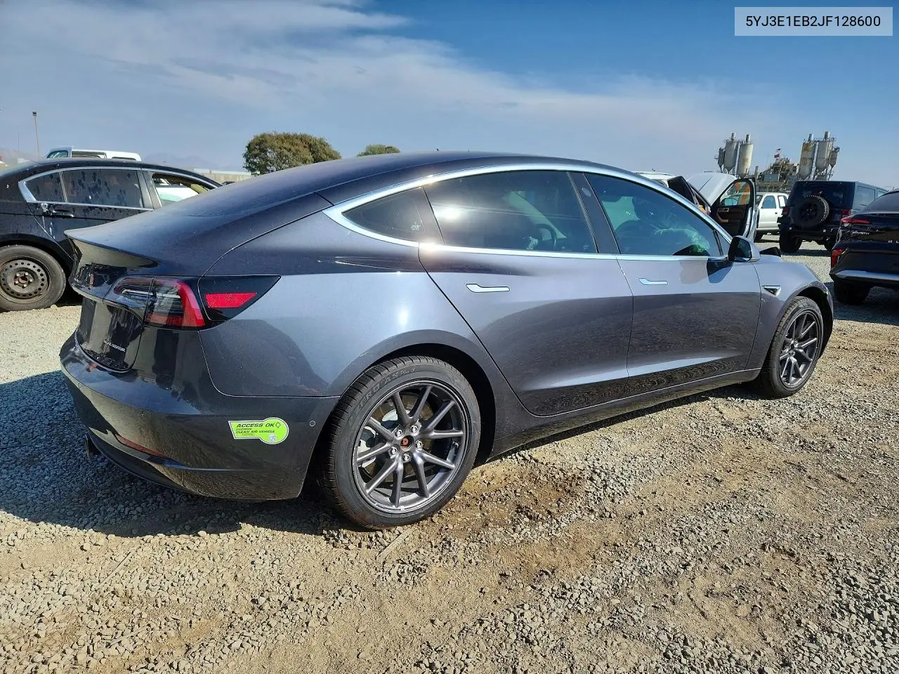 2018 TESLA MODEL 3 VIN 5YJ3E1EB2JF128600 — фото 3
