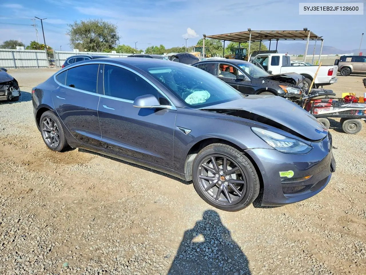 2018 TESLA MODEL 3 VIN 5YJ3E1EB2JF128600 — фото 4