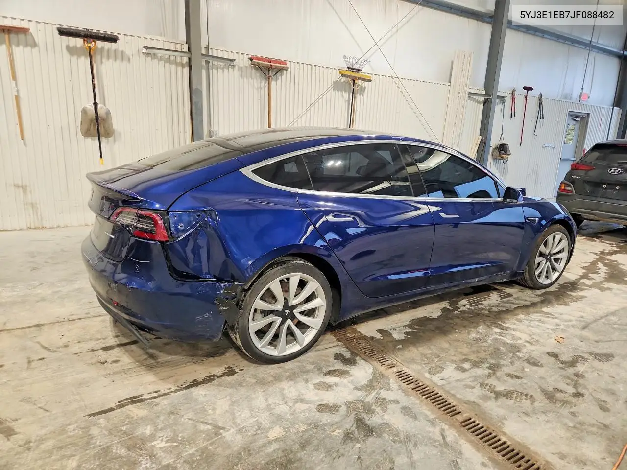 2018 TESLA MODEL 3 VIN 5YJ3E1EB7JF088482 — фото 3