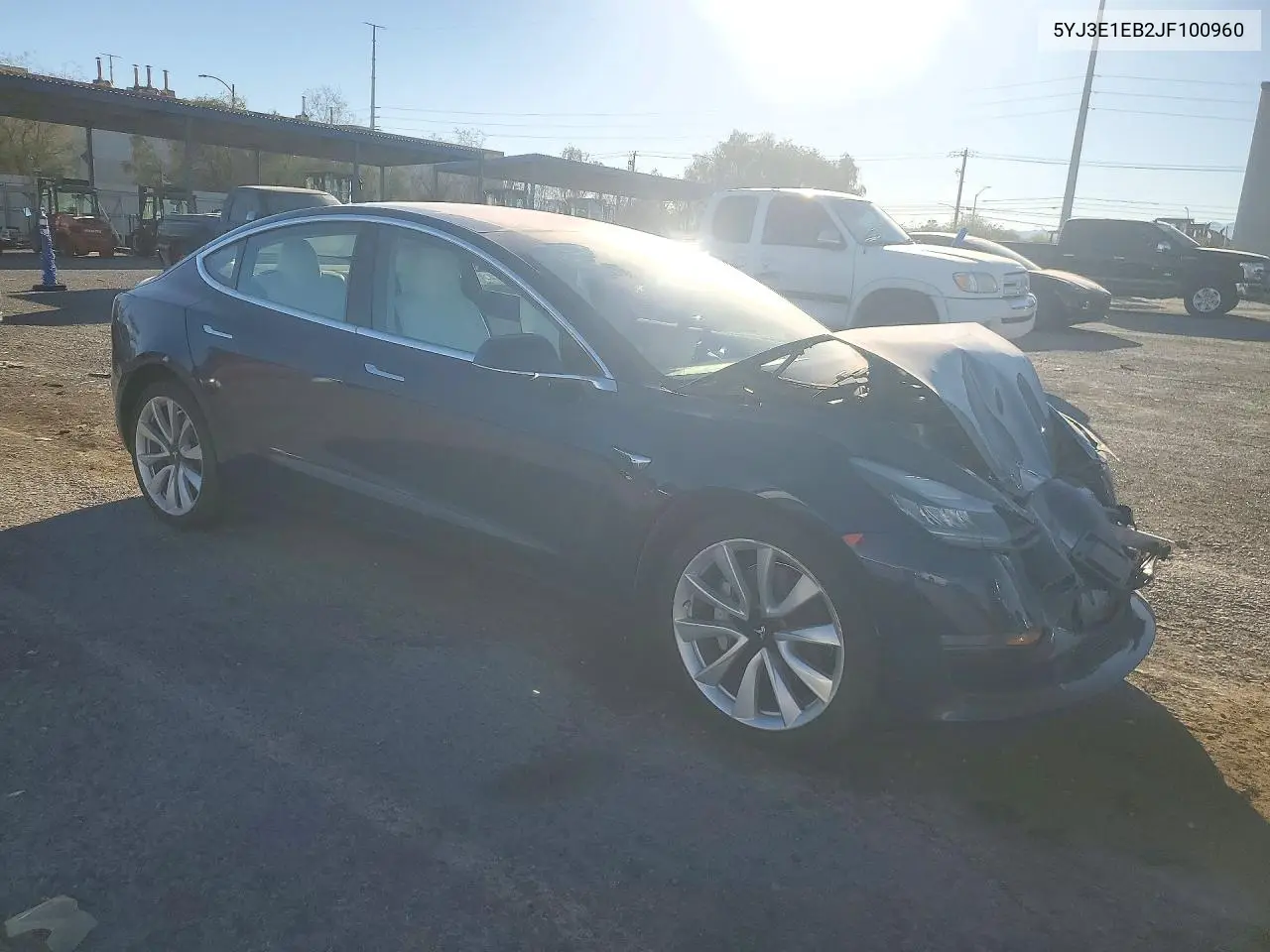 2018 TESLA MODEL 3 VIN 5YJ3E1EB2JF100960 — фото 4