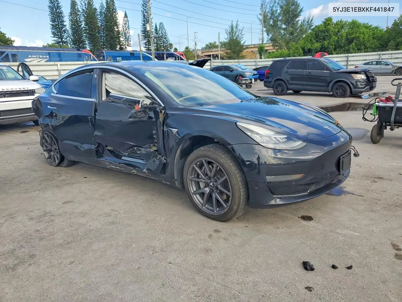 2019 TESLA MODEL 3 VIN 5YJ3E1EBXKF441847 — фото 4