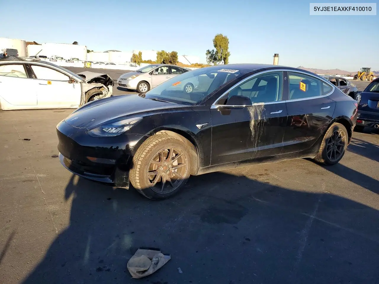 TESLA MODEL 3 2019, VIN 5YJ3E1EAXKF410010