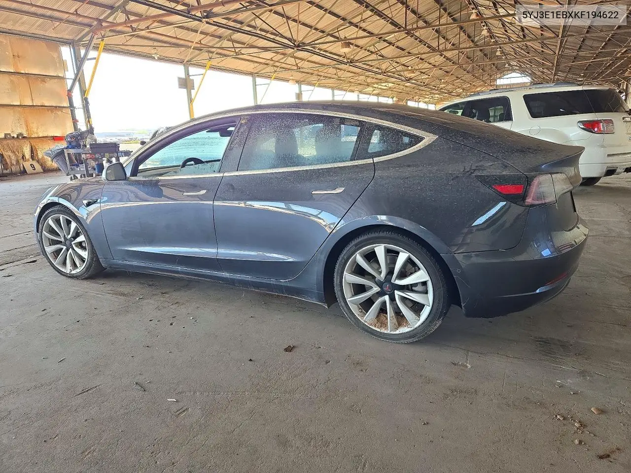 2019 TESLA MODEL 3 VIN 5YJ3E1EBXKF194622 — фото 2