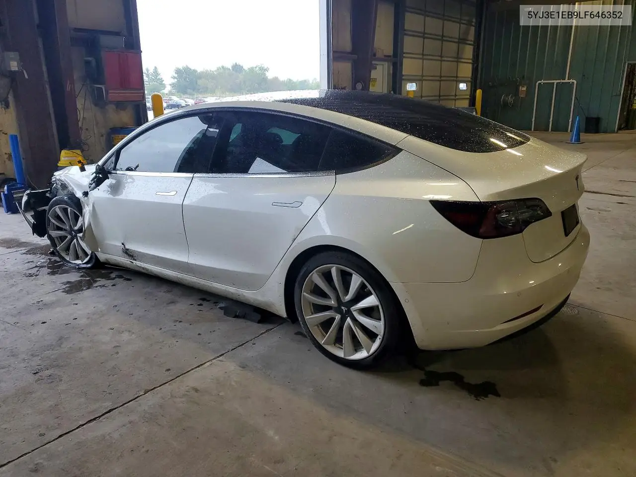 2020 TESLA MODEL 3 VIN 5YJ3E1EB9LF646352 — фото 2