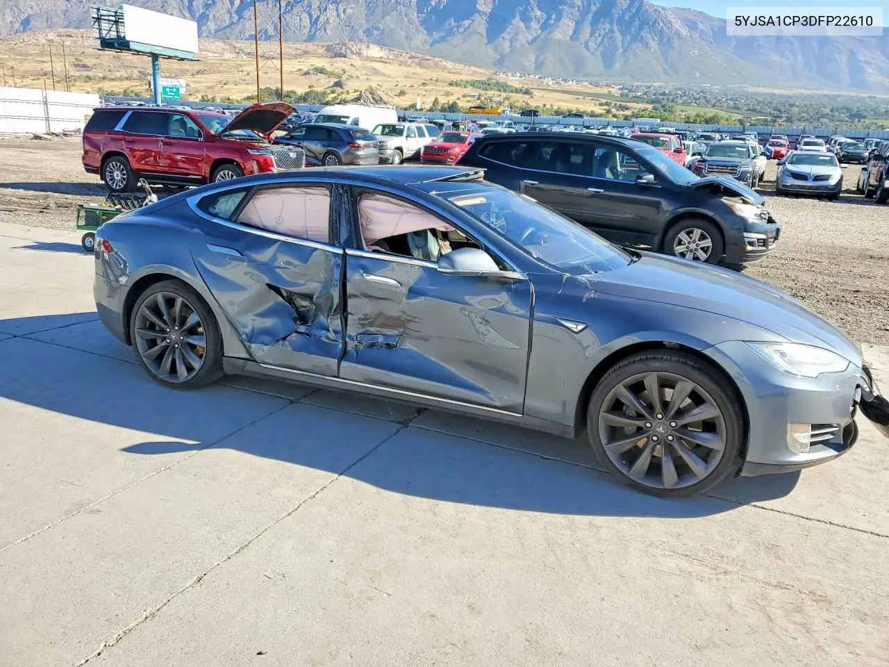 2013 TESLA MODEL S VIN 5YJSA1CP3DFP22610 — фото 4