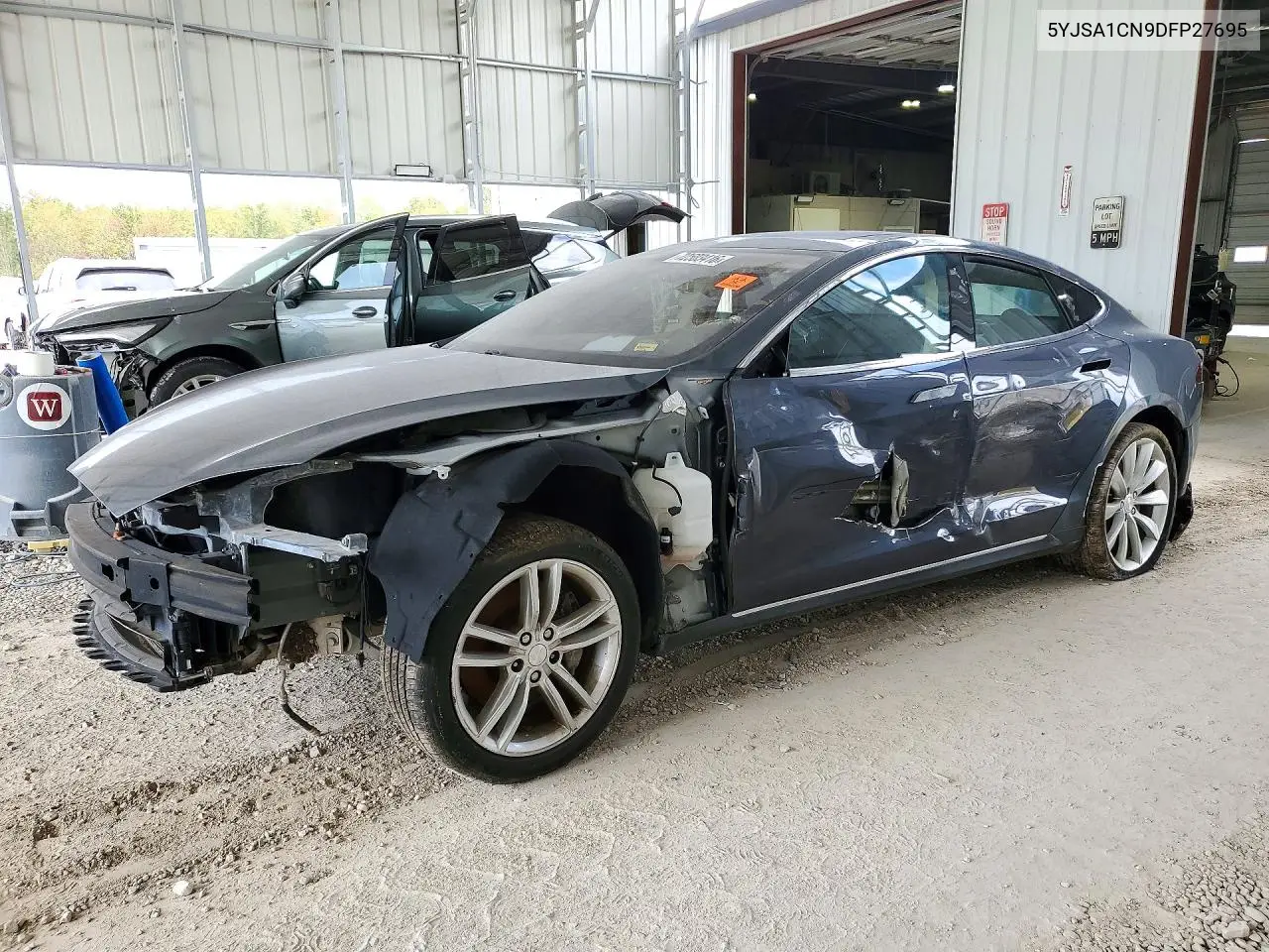 TESLA MODEL S 2013, VIN 5YJSA1CN9DFP27695