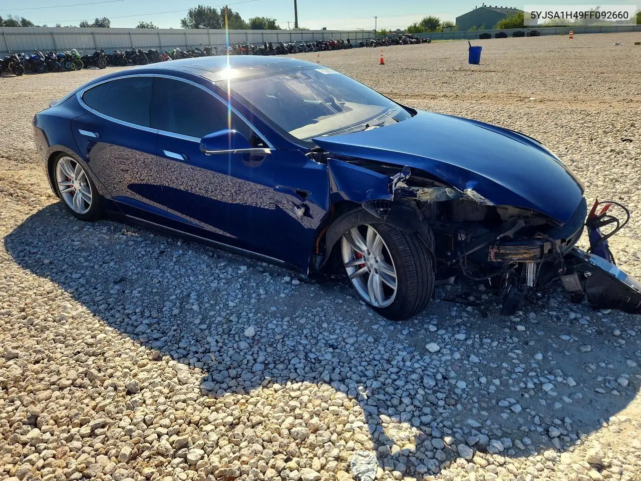 TESLA MODEL S 2015, VIN 5YJSA1H49FF092660