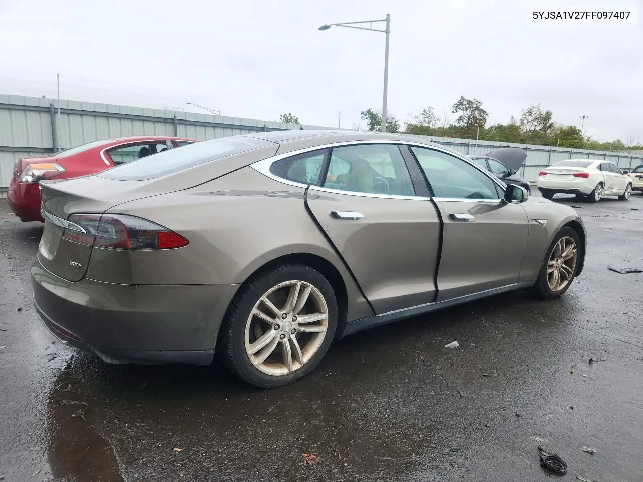 2015 TESLA MODEL S VIN 5YJSA1V27FF097407 — фото 3