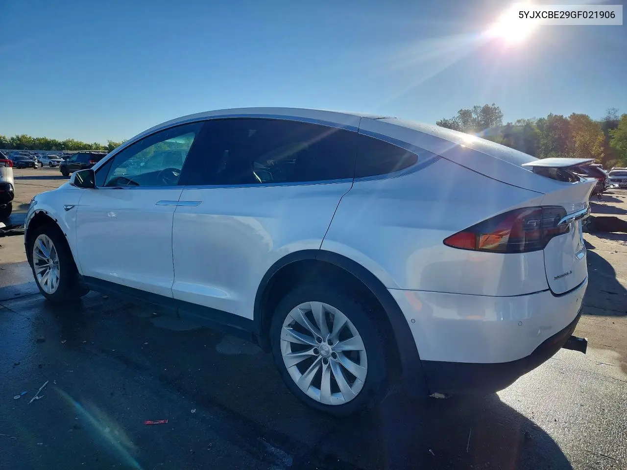 2016 TESLA MODEL X VIN 5YJXCBE29GF021906 — фото 2