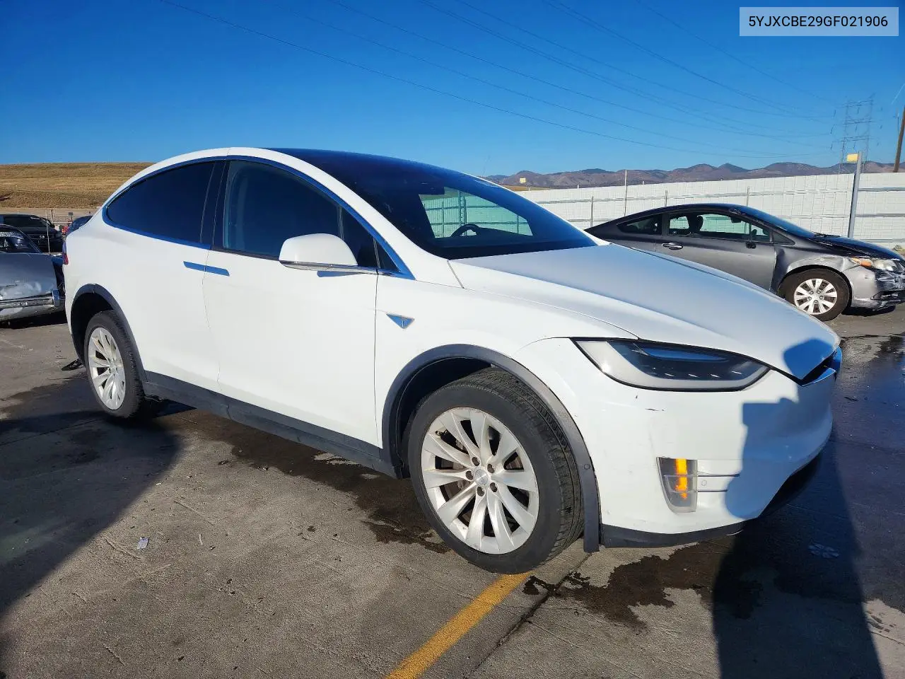 2016 TESLA MODEL X VIN 5YJXCBE29GF021906 — фото 4