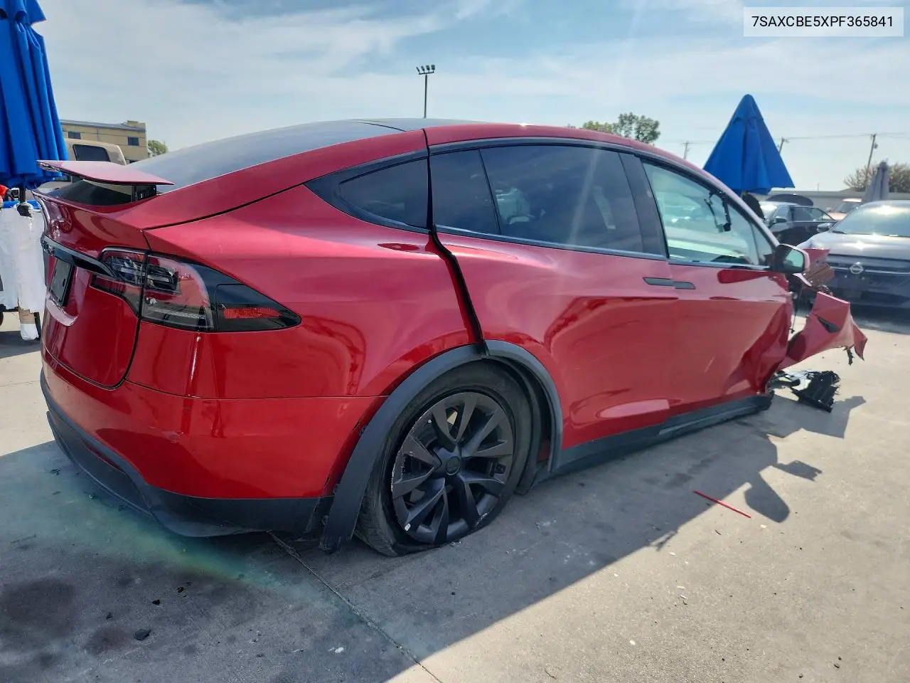 2023 TESLA MODEL X VIN 7SAXCBE5XPF365841 — фото 3