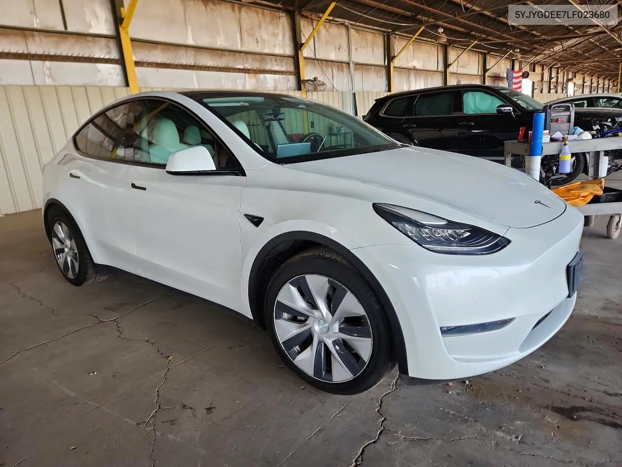 2020 TESLA MODEL Y VIN 5YJYGDEE7LF023680 — фото 4