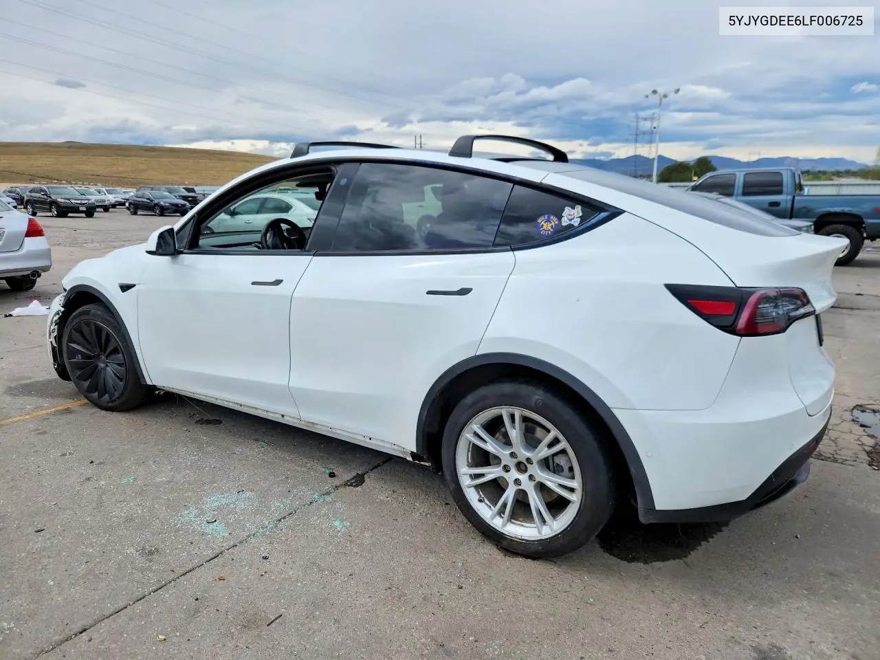 2020 TESLA MODEL Y VIN 5YJYGDEE6LF006725 — фото 2