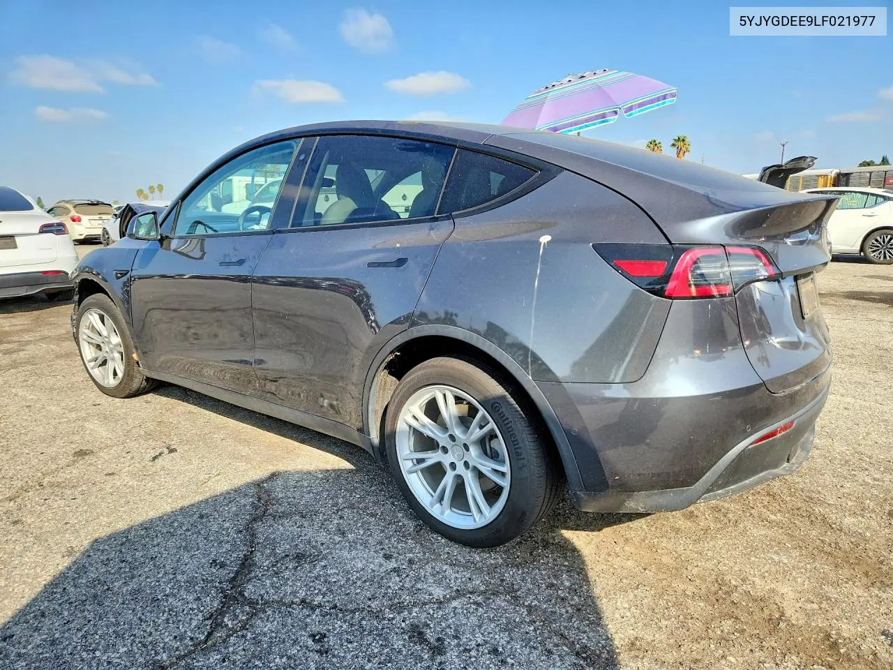 2020 TESLA MODEL Y VIN 5YJYGDEE9LF021977 — фото 2