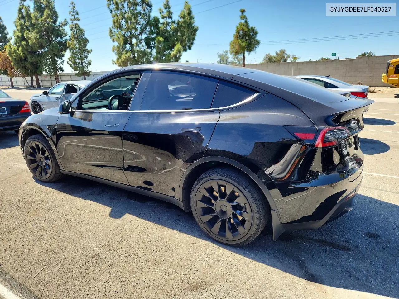 2020 TESLA MODEL Y VIN 5YJYGDEE7LF040527 — фото 2