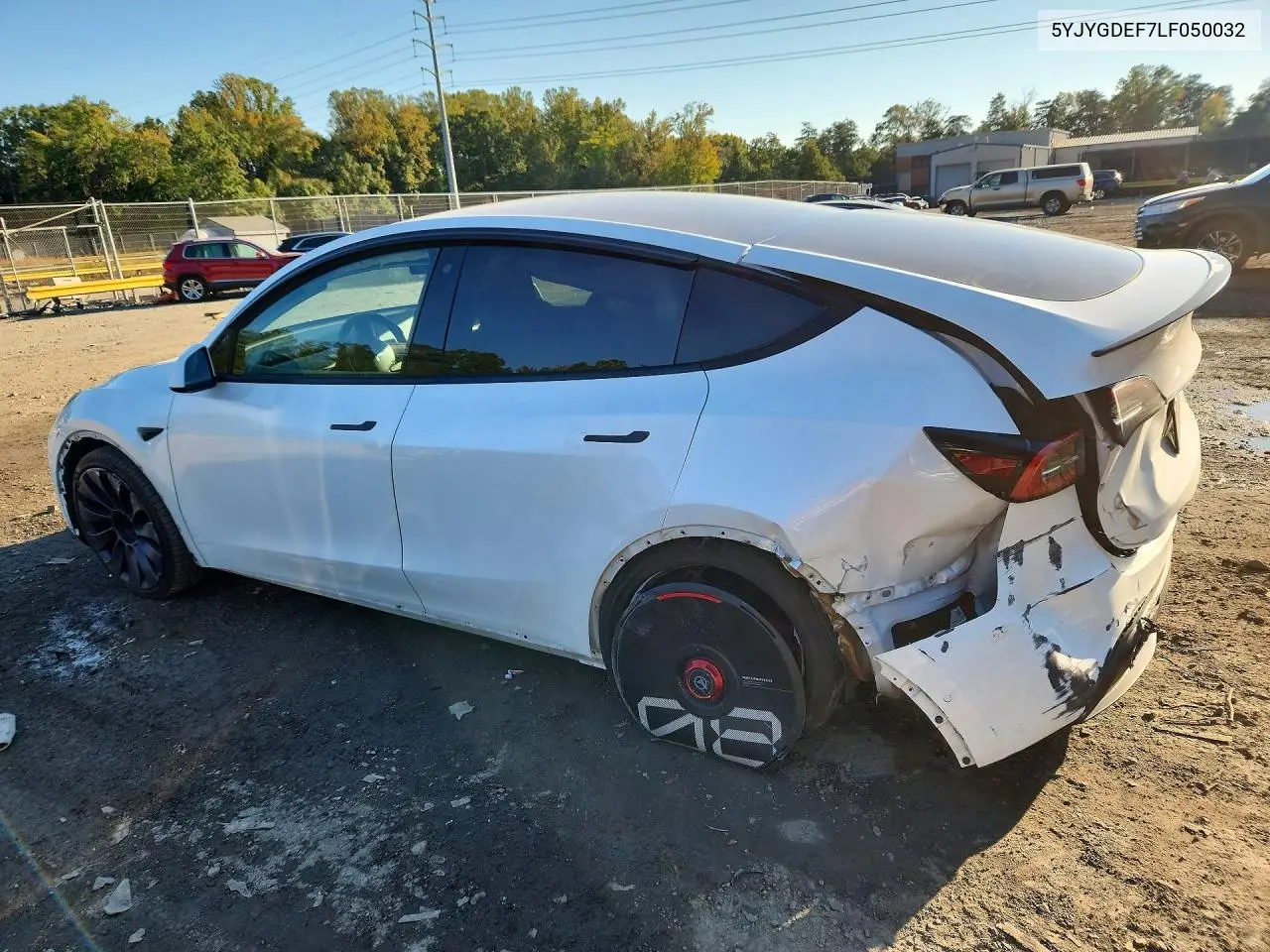 2020 TESLA MODEL Y VIN 5YJYGDEF7LF050032 — фото 2