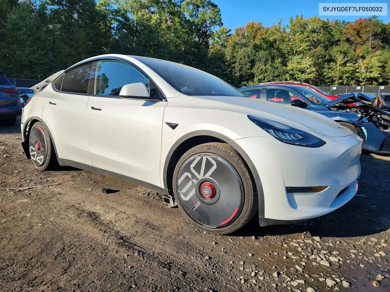 2020 TESLA MODEL Y VIN 5YJYGDEF7LF050032 — фото 4