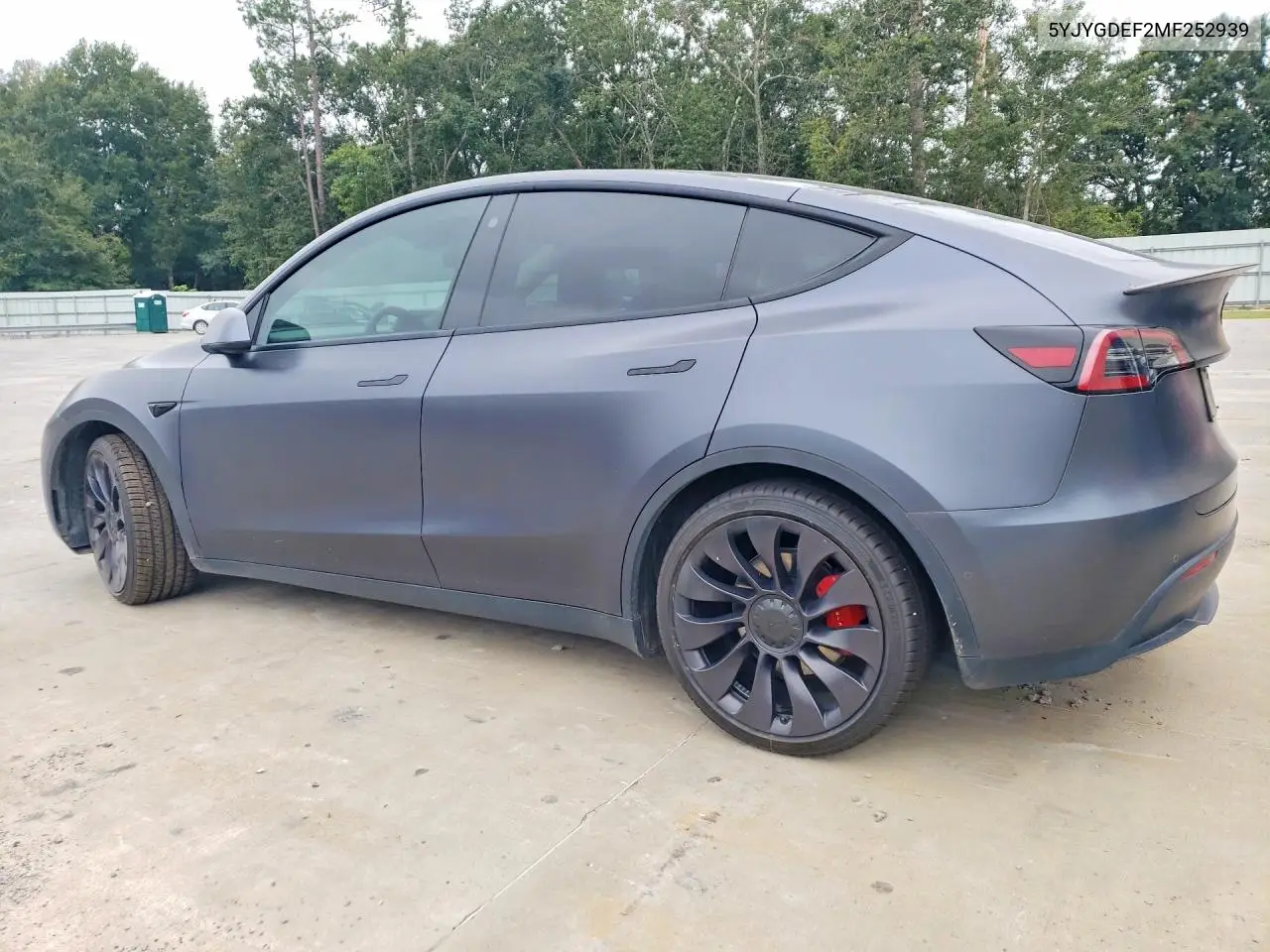 2021 TESLA MODEL Y VIN 5YJYGDEF2MF252939 — фото 2