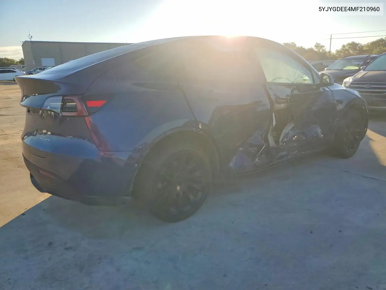 2021 TESLA MODEL Y VIN 5YJYGDEE4MF210960 — фото 3