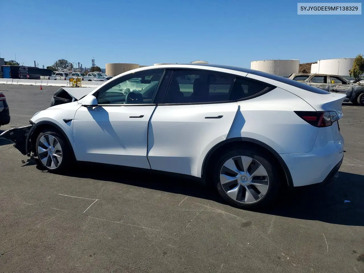 2021 TESLA MODEL Y VIN 5YJYGDEE9MF138329 — фото 2