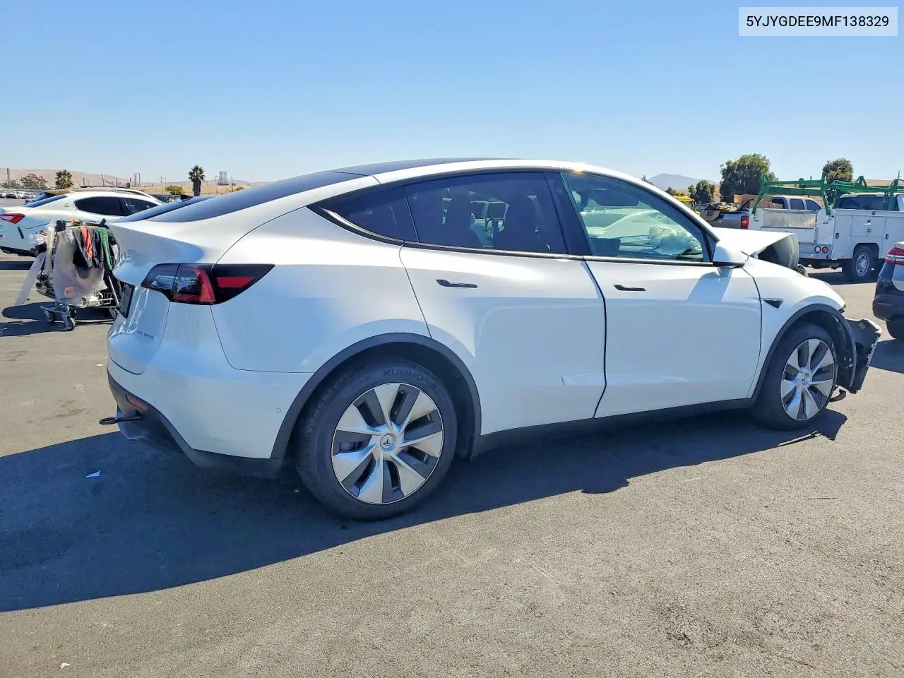 2021 TESLA MODEL Y VIN 5YJYGDEE9MF138329 — фото 3